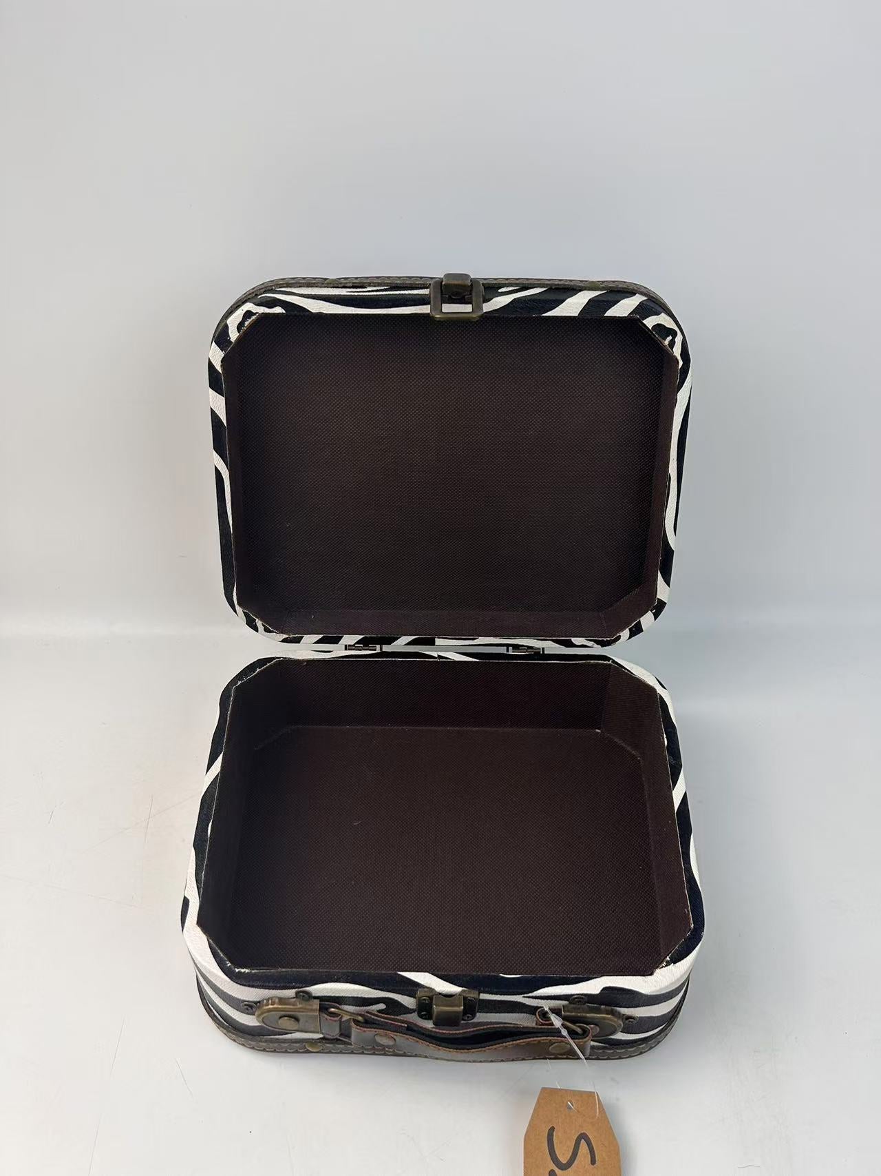 S235-Suitcase