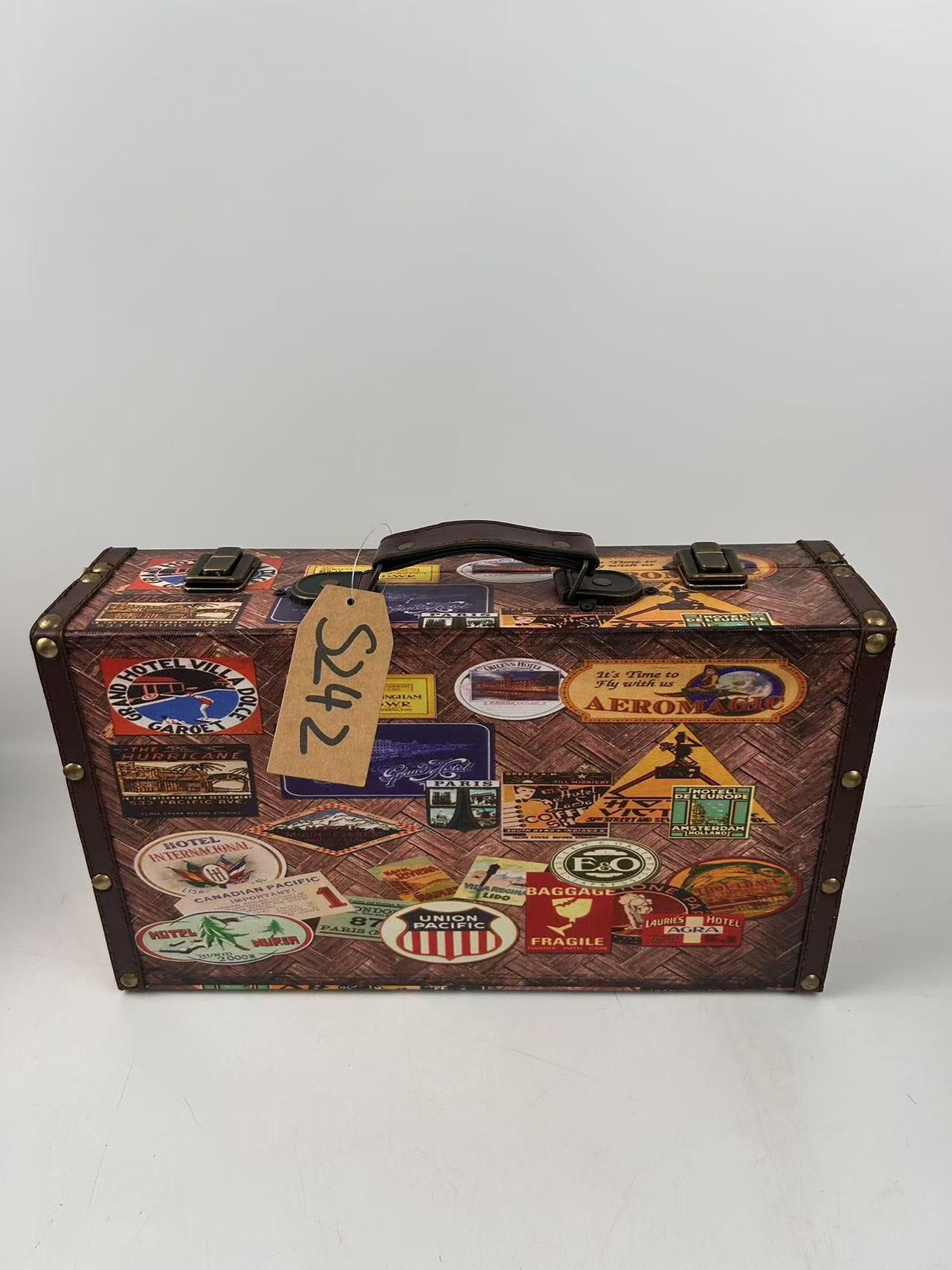 S242-Suitcase