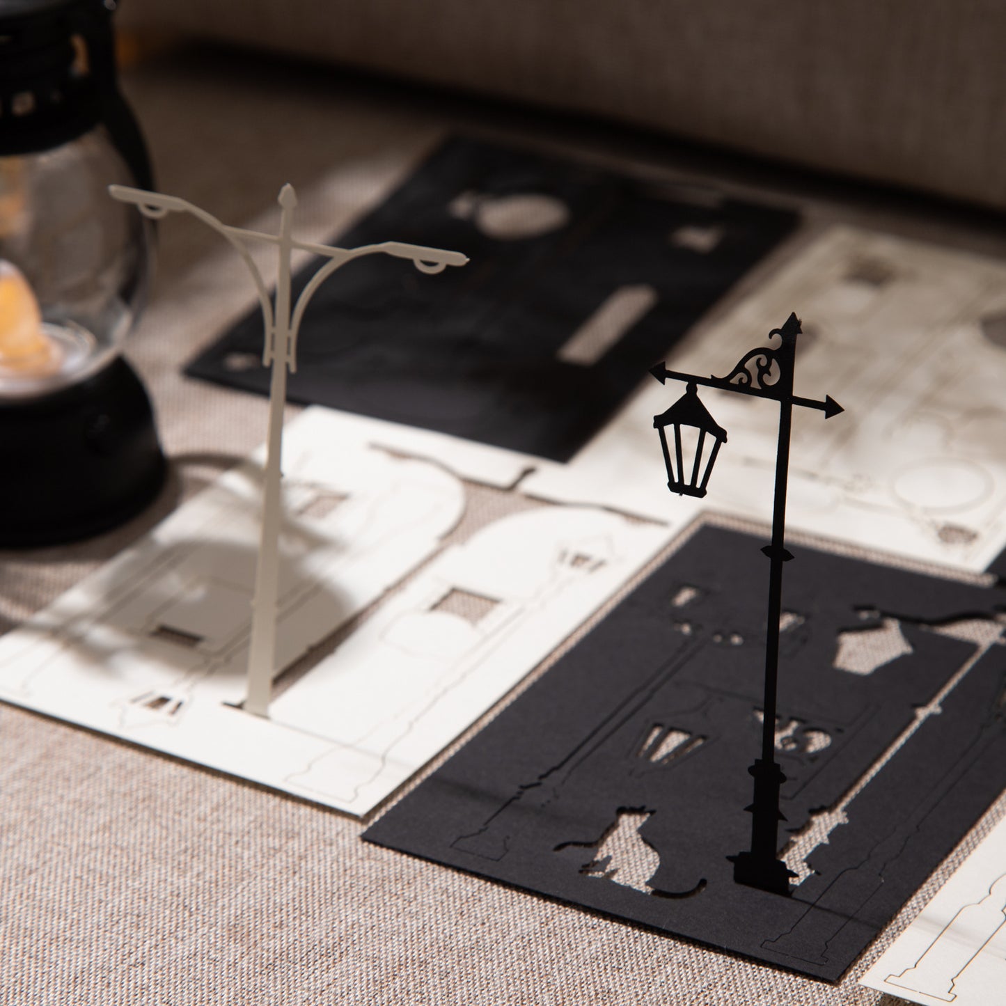 6pcs white and dark lamp cat die-cut card (MLC25040803)