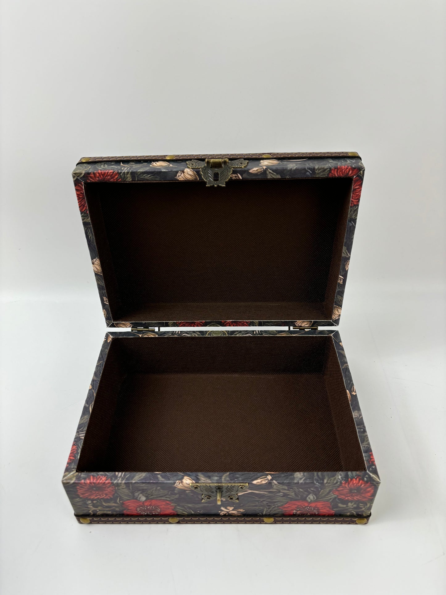 AUS-31 Wooden Box