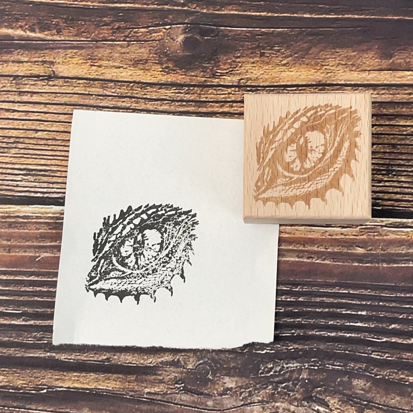DEC Dragon eye stamp (4*4cm)(MLz24120402)