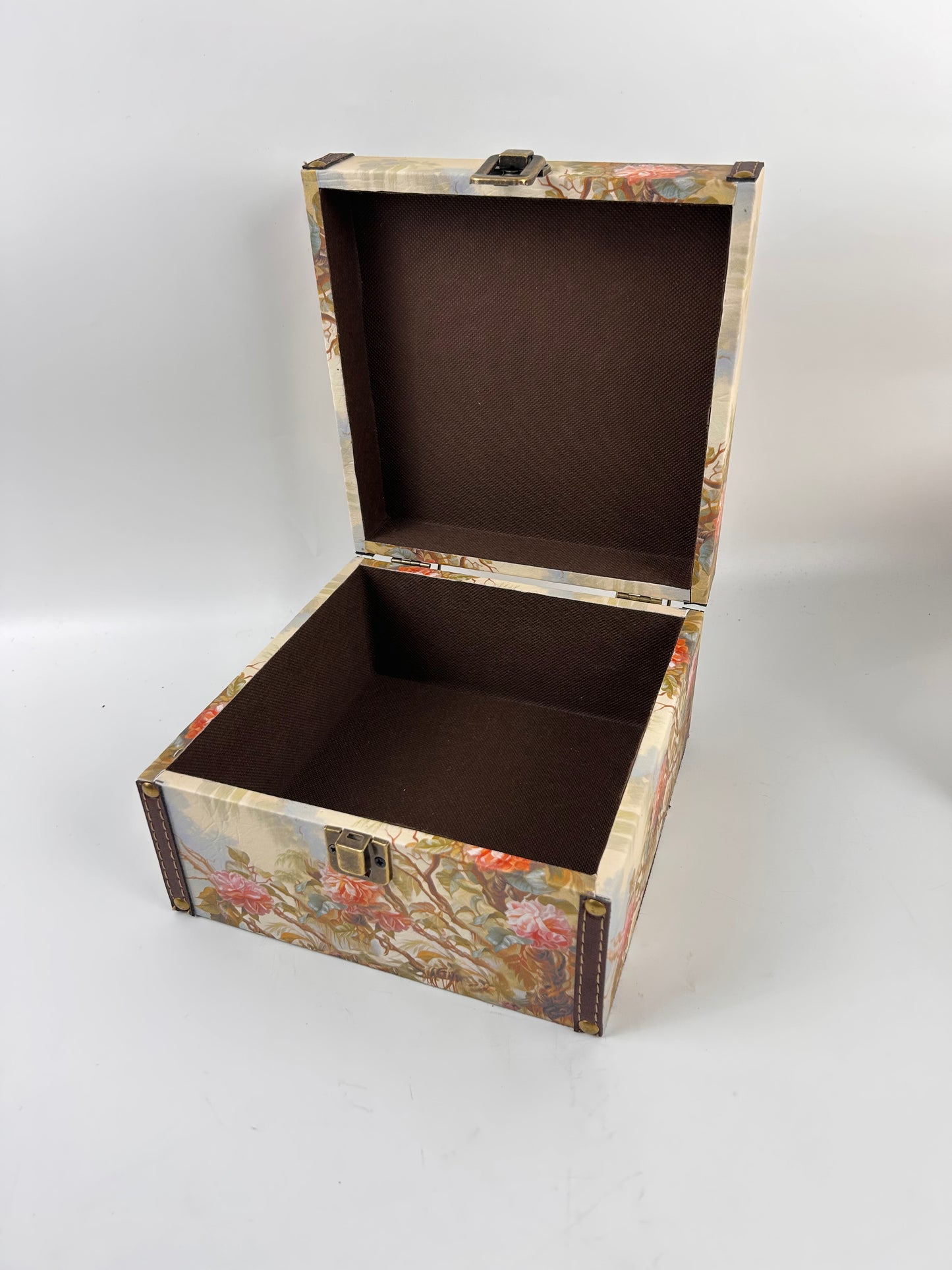 A5-Peacock Wooden Box(Will Arrive on 20th May)