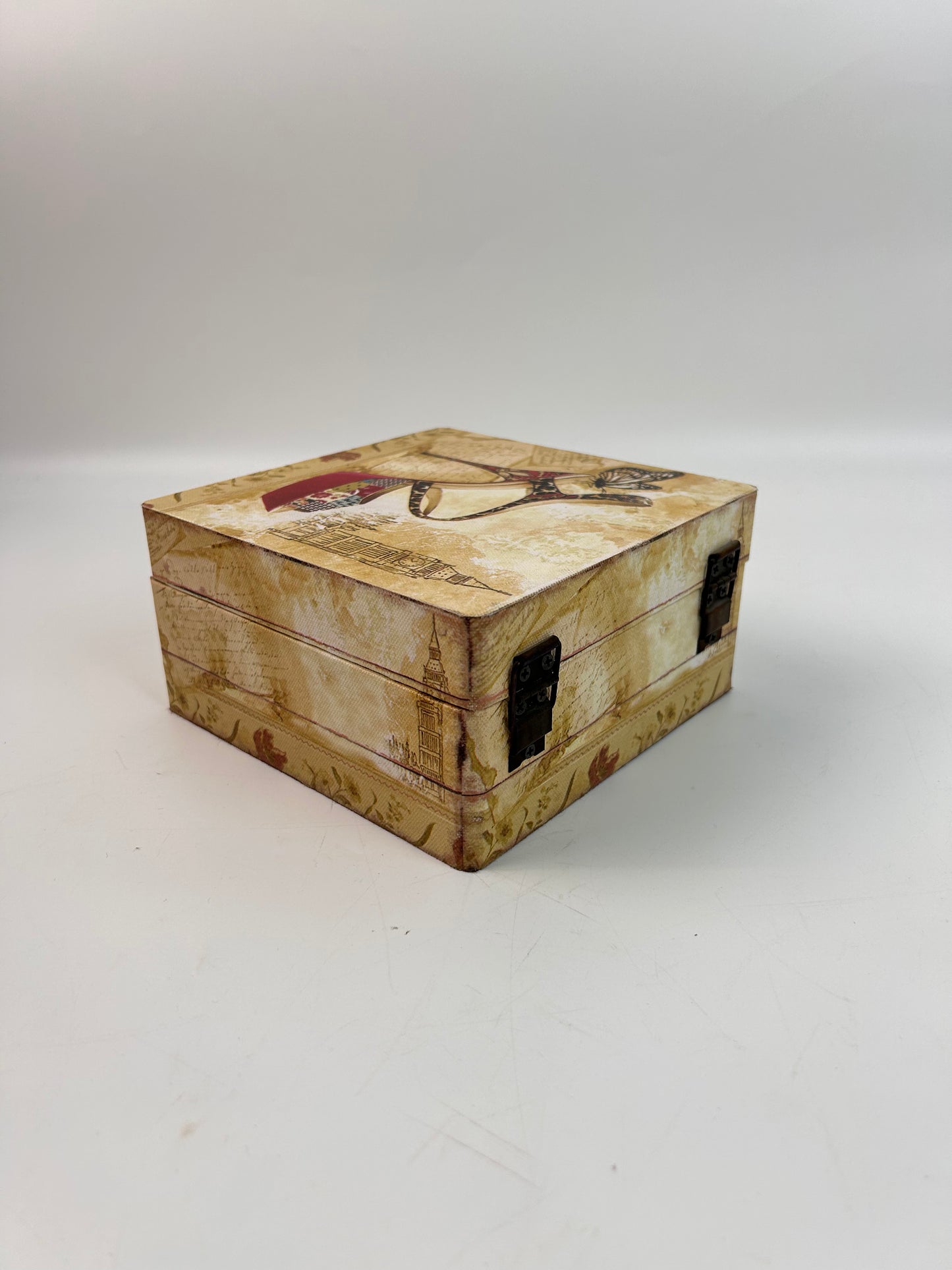 W125-Wooden Box