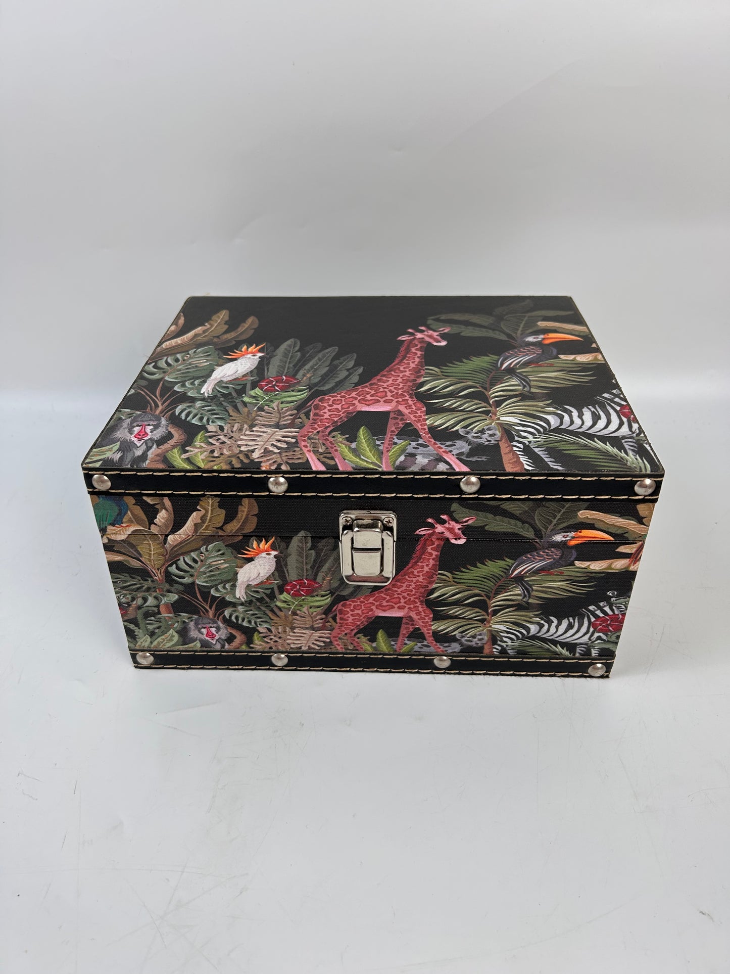 W137-Wooden Box