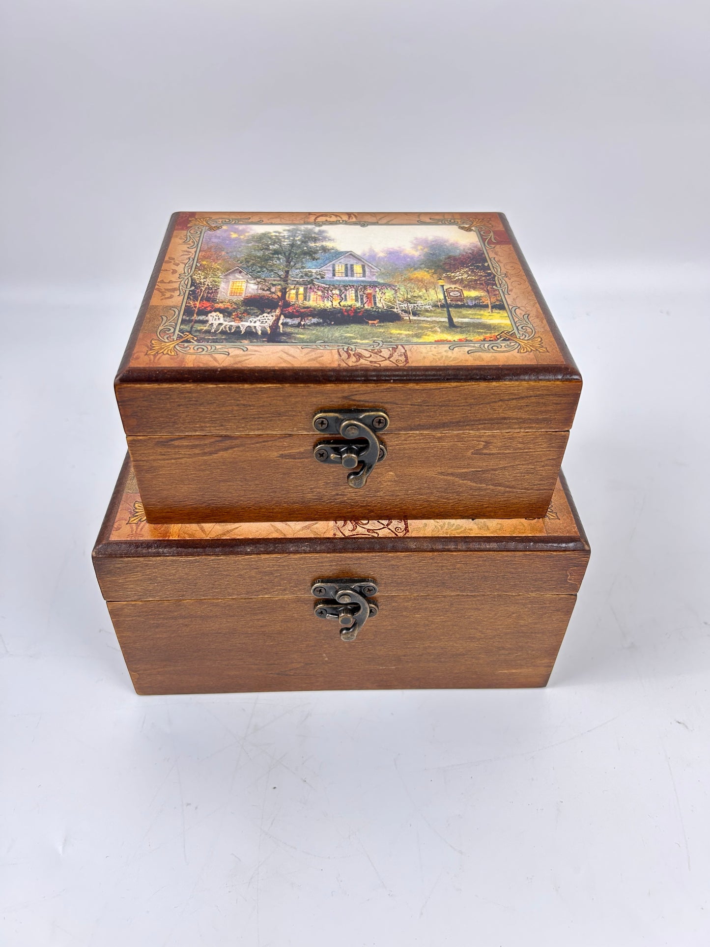 W147-Wooden Box