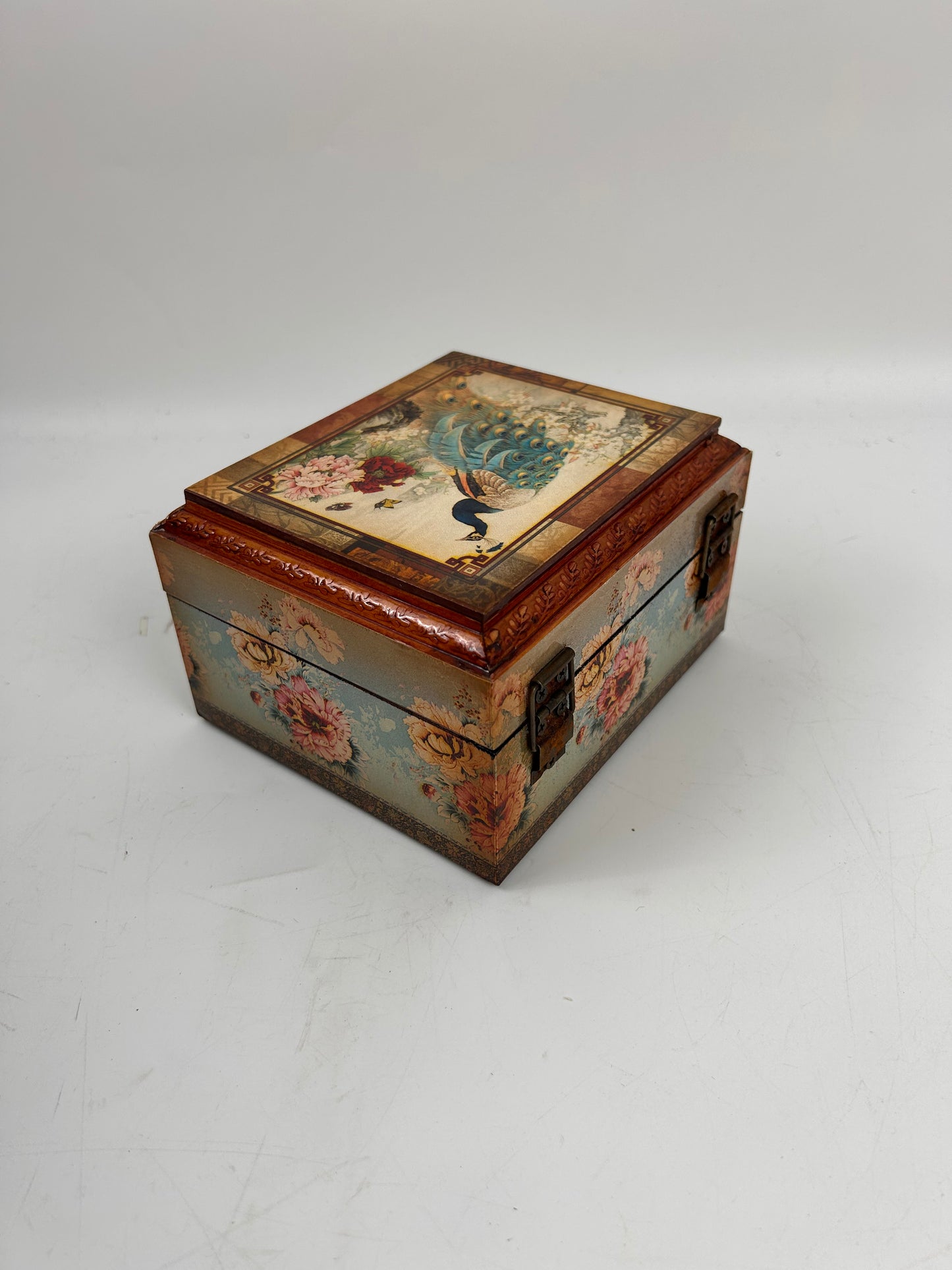 W151-Wooden Box