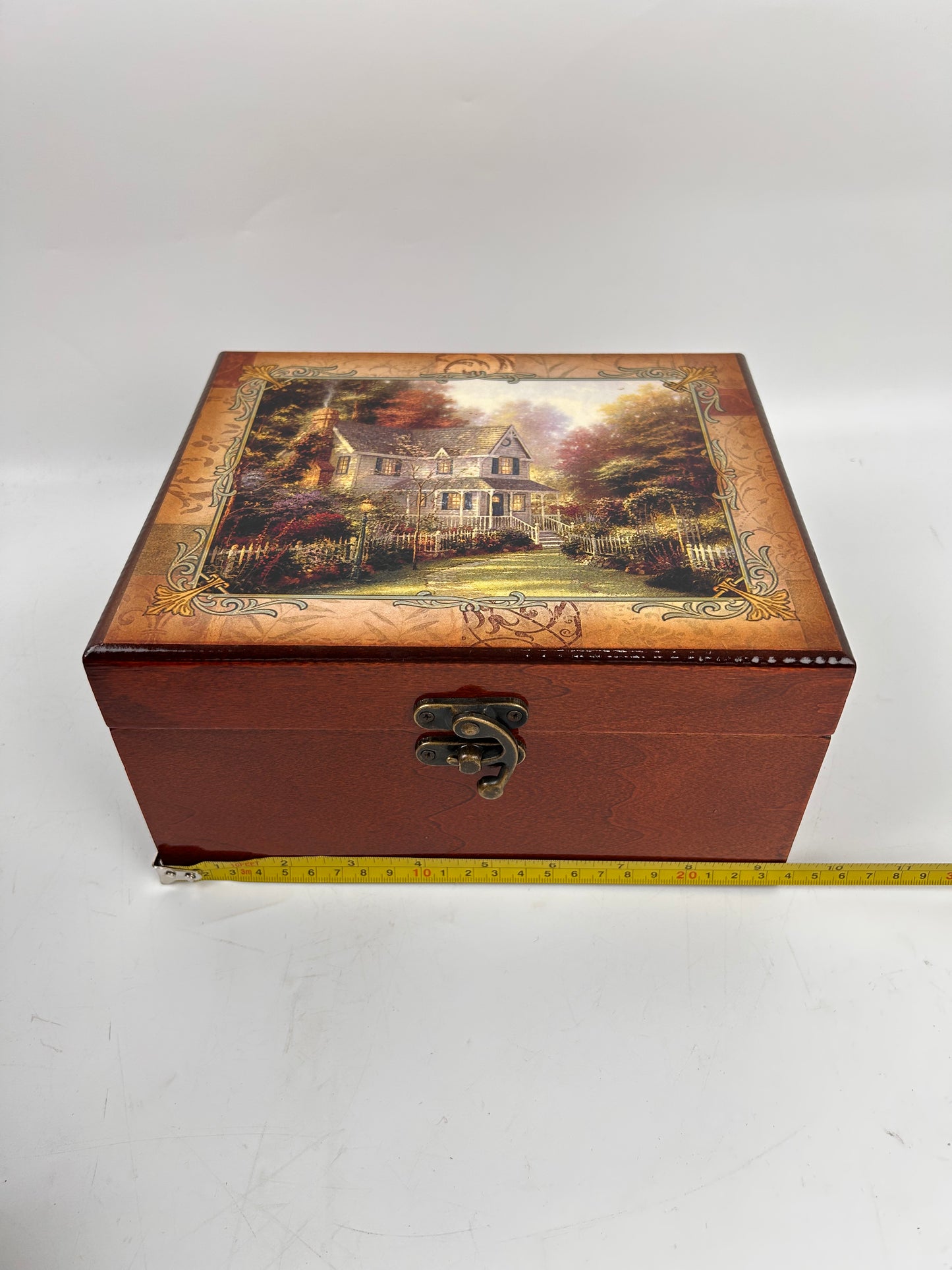 W153-Wooden Box