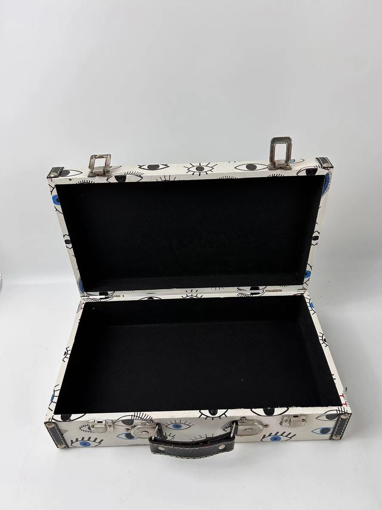 S153-Suitcase