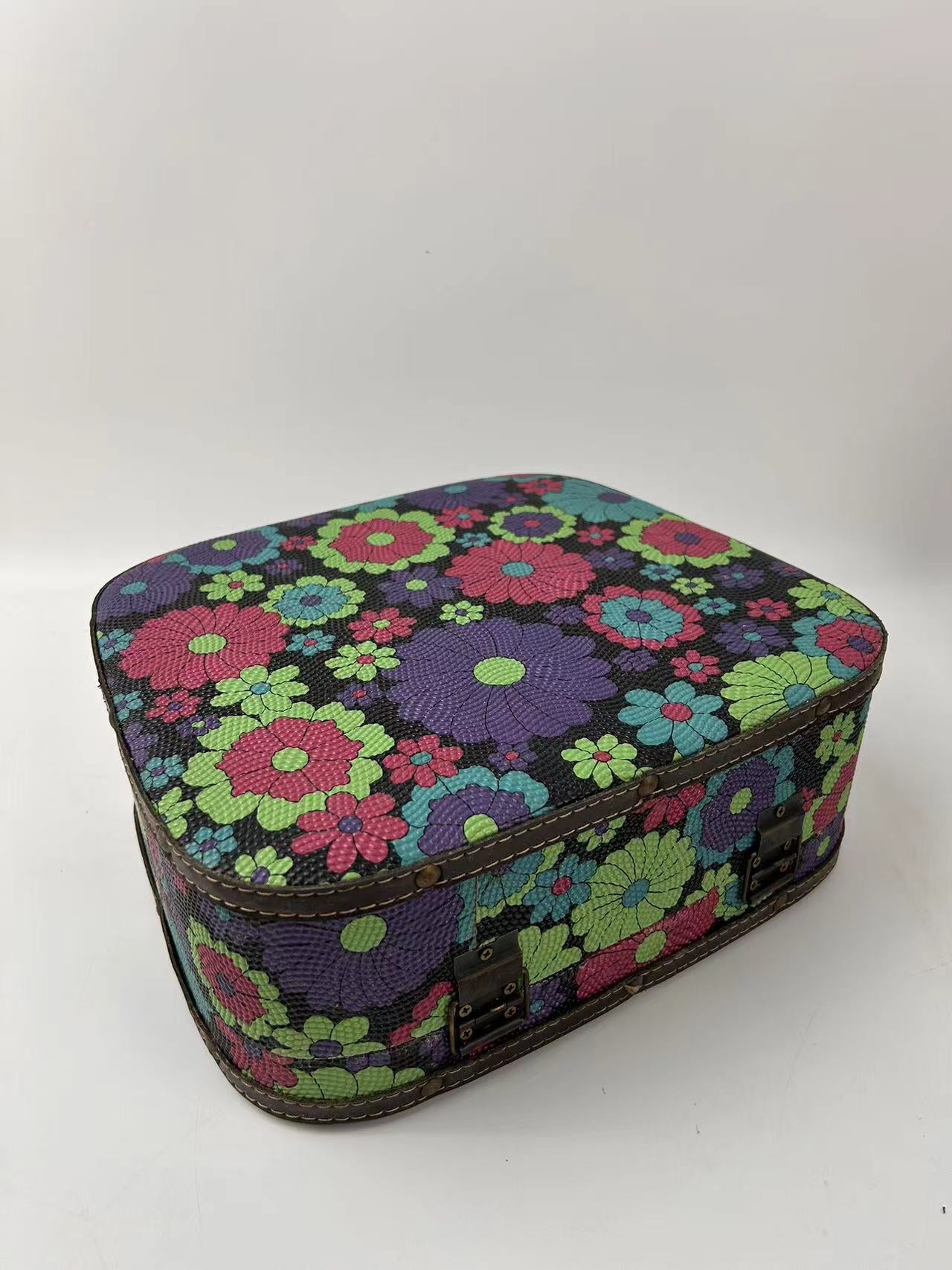 S163-Suitcase