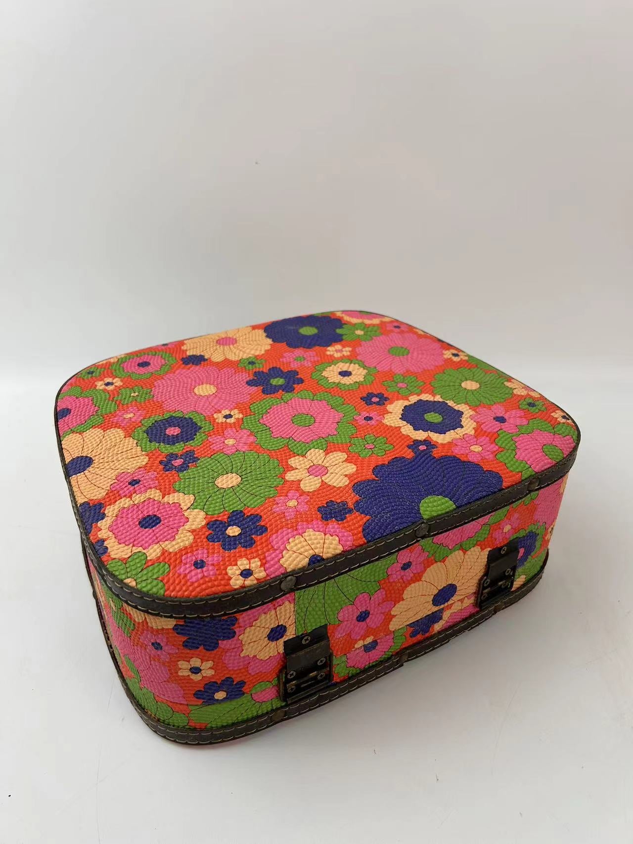 S167-Suitcase